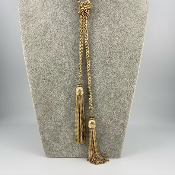 Lilly Pulitzer Gold Belle Tassel Necklace Rope Chain Logo Charm - Picture 4 of 8